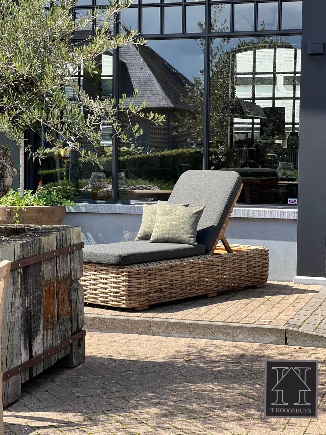 Exclusieve ligbedden bij 't Hoogehuys: ultiem relaxen in uw tuin - 454715023_890372316459060_907137283937244706_n